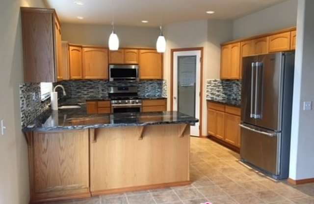 6828 38th Plaza North East Gallery 4