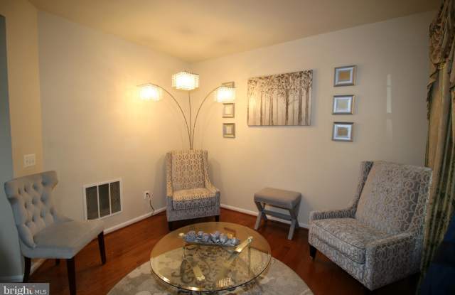 15230 LORD CULPEPER COURT Gallery 4