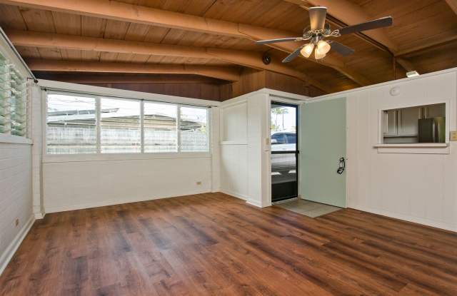 Kailua Pet Friendly - 3 bedroom, 1 bathroom photos photos