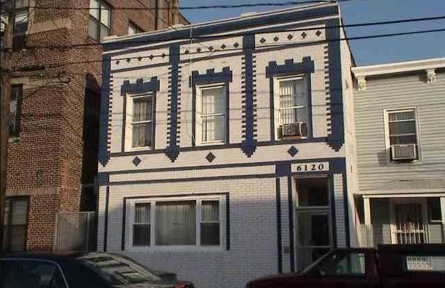 6120 HUDSON AVE photos photos