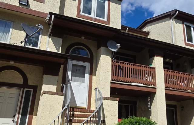 310 Michaels Court - 310 Michaels Court, Woodbridge, NJ 07095