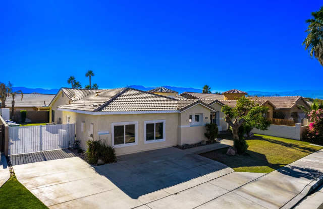 Shadow Hills Villas in North Indio photos photos
