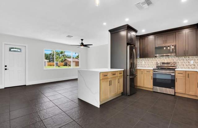 2431 Kent Avenue photos photos
