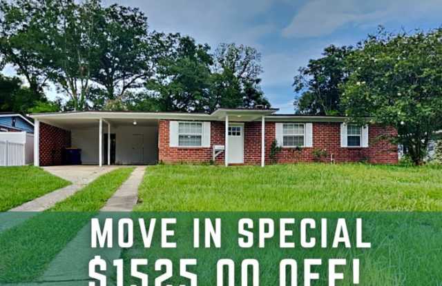2333 Maple Leaf Drive East - 2333 Maple Leaf Drive East, Jacksonville, FL 32211