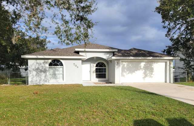 709 Platypus Court photos photos