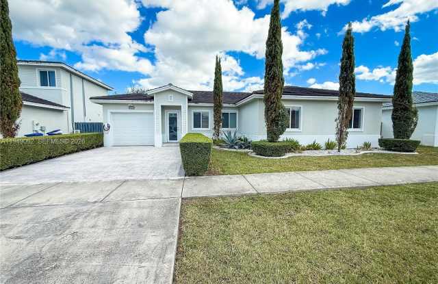 17931 SW 152nd Ave photos photos