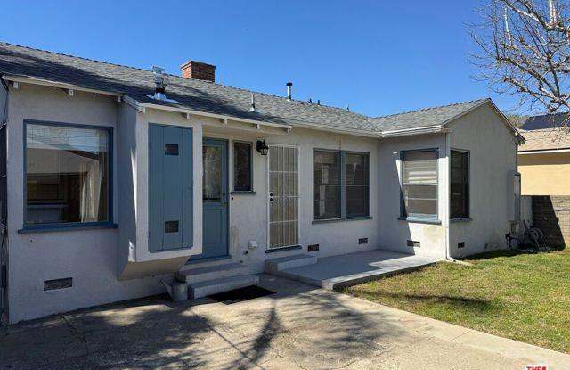 2411 22nd Street - 2411 22nd Street, Santa Monica, CA 90405 2411 22nd Street - 2411 22nd Street, Santa Monica, CA 90405