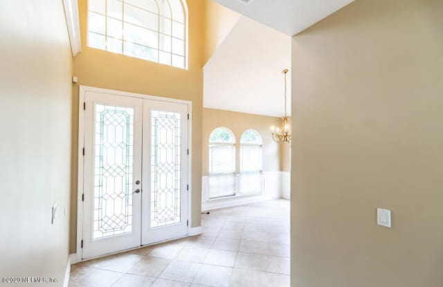 2379 W CLOVELLY LN Gallery 4