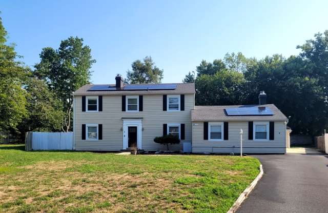 6 Tudor Ct. Gallery 1