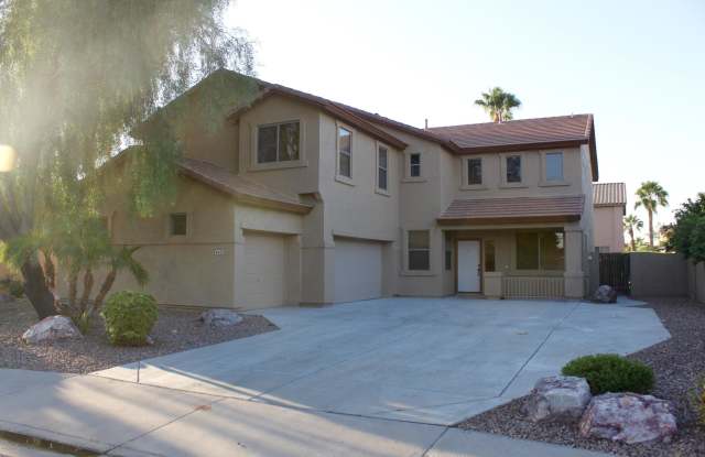 4435 E RUNAWAY BAY Drive Gallery 2