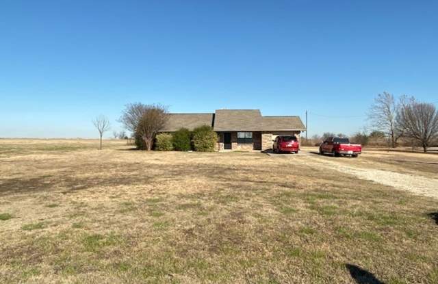 3 Bedroom/1.5 bath - Home in Sanger - 6898 Michael Road, Denton County, TX 76266