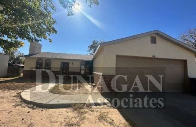 OPEN HOUSE ON 2/11 11:15AM -11:25 AM 3 Bed 2 Bath Water Paid photos photos