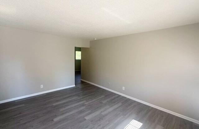 10224 Meadowlark Drive Gallery 2