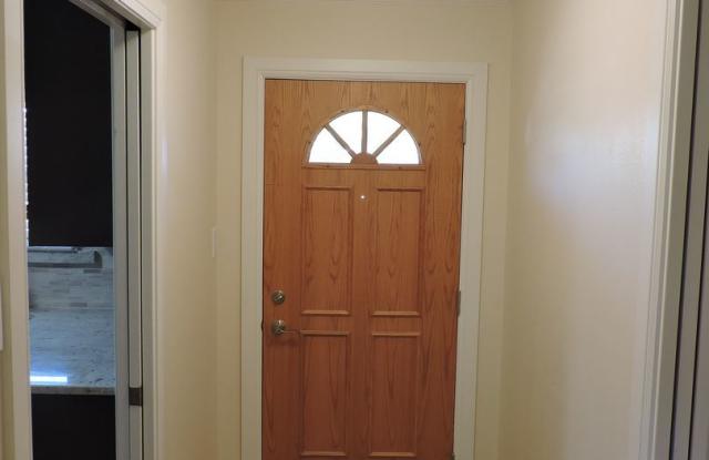 226 Eastley Gallery 2