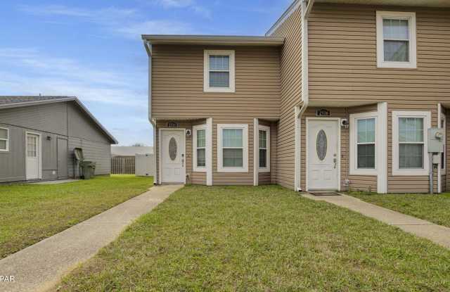 2518 Johnson Drive Gallery 1