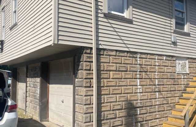 3233 Orchard St - 3233 Orchard Street, Weirton, WV 26062