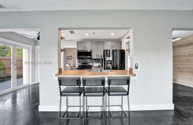 5161 SW 7th Ct Gallery 4