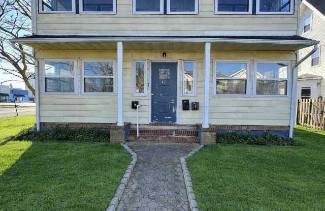 42 Cottage Place unit: 2Nd Flr photos photos