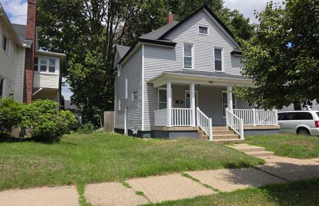 Three Bedroom Single Family home photos photos Three Bedroom Single Family home photos photos
