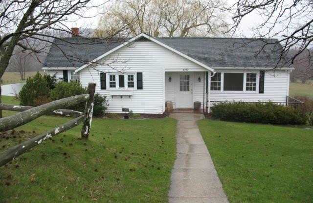8937 Somerset Pike photos photos