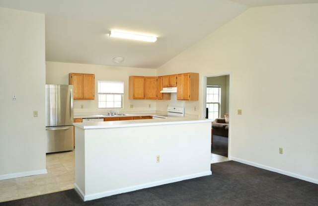 101 Cresap Rd - 4 Bedroom House Gallery 4