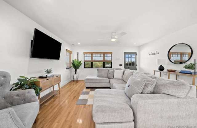 229a Carnation Ave photos photos