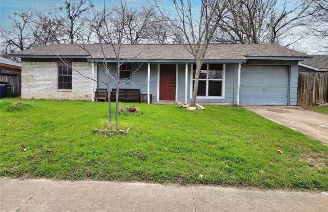 Charming 3-Bed, 1.5-Bath Home in Austin! photos photos