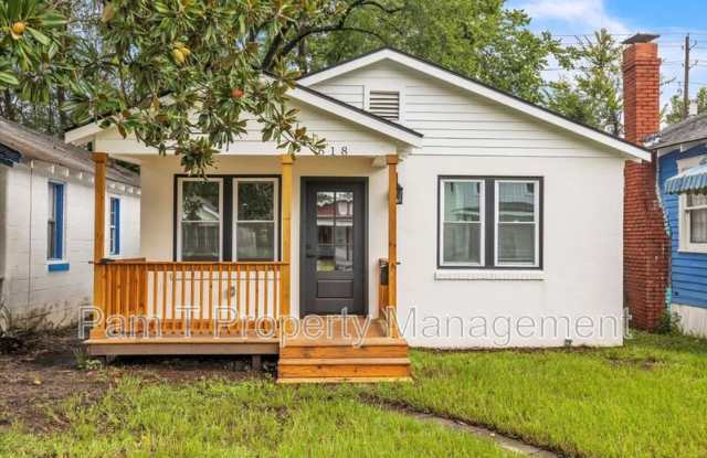 618 E Waldburg photos photos