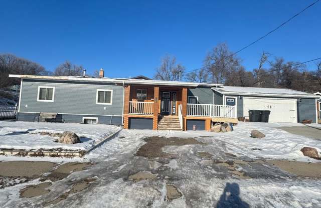 Beautiful 4 bedroom, 2 bathroom House photos photos