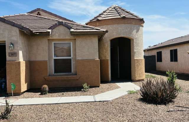 1637 E ASH Avenue photos photos