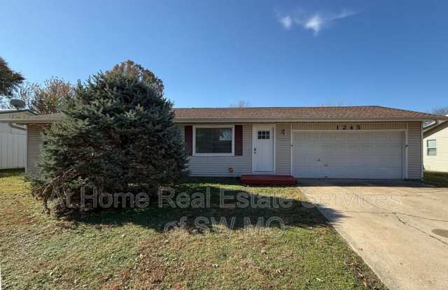 1245 N Drury photos photos