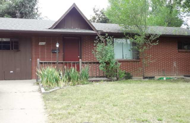 1933 Oakwood Drive - 1933 Oakwood Drive, Fort Collins, CO 80521 1933 Oakwood Drive - 1933 Oakwood Drive, Fort Collins, CO 80521