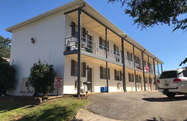 Oak Hall Apartments photos photos