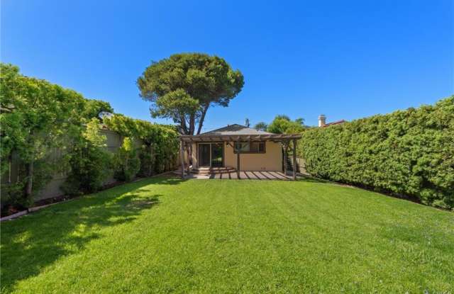 1768 Gates Avenue photos photos