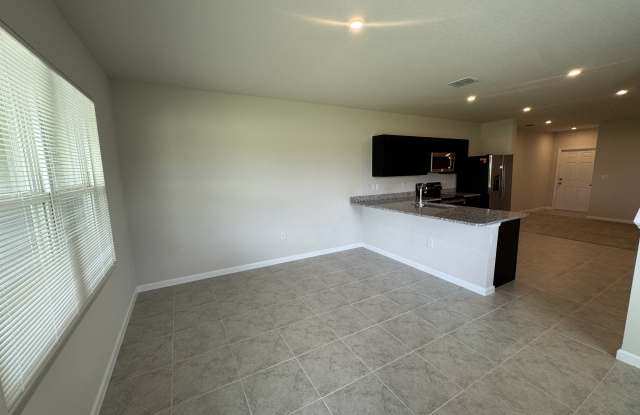 1219 Port Blue Way Gallery 2
