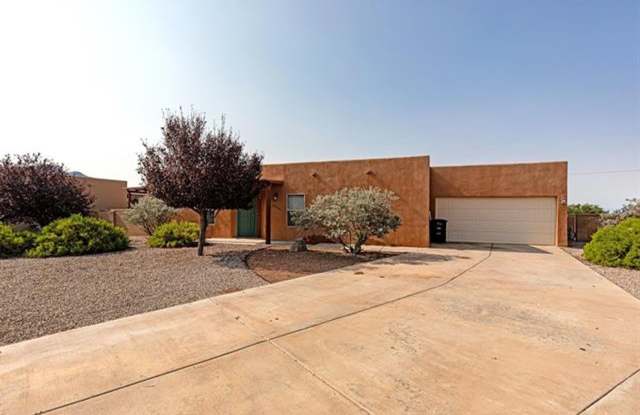 Great 3 bd 2 bath home! photos photos