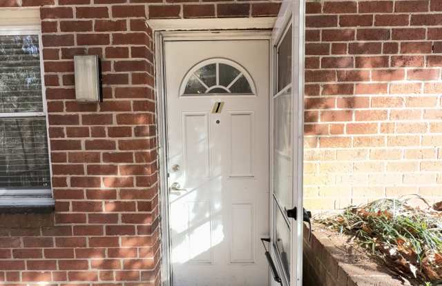 8316 Roanoke Avenue - 1Unit 1 Gallery 4