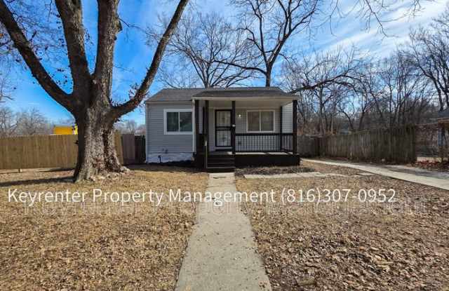 7013 Bellefontaine Ave photos photos