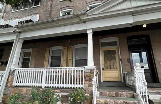 717 N 7Th Street unit: 3 photos photos