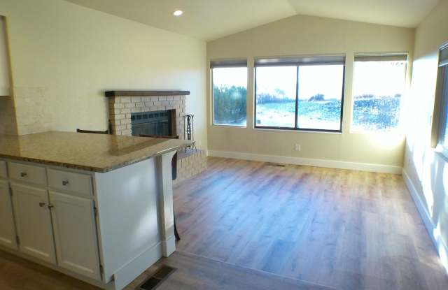 Northwest Reno Rental with Room to Breathe - Single Story! Gallery 4