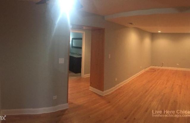 1070 W Foster Ave Gallery 2