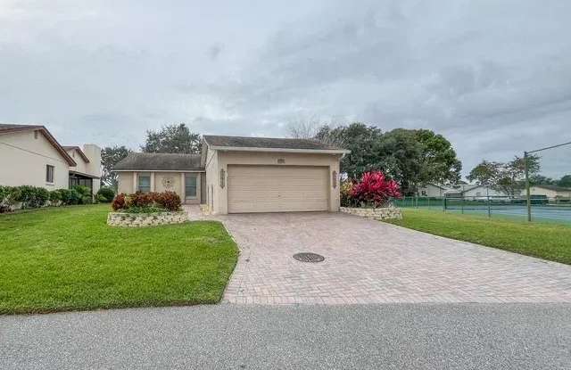 3998 Cypress Landing E Gallery 2