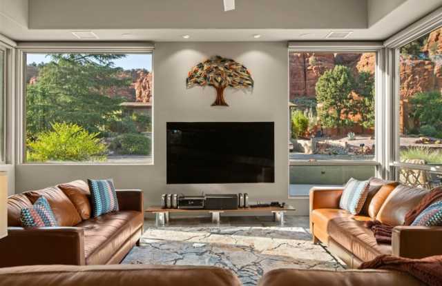 Exquisite Luxury Home Basking in Red Rock Mountains with Infrared Sauna + Fire Tables, Near Oak Creek Golf Course! Mystic Thyme Gallery 3