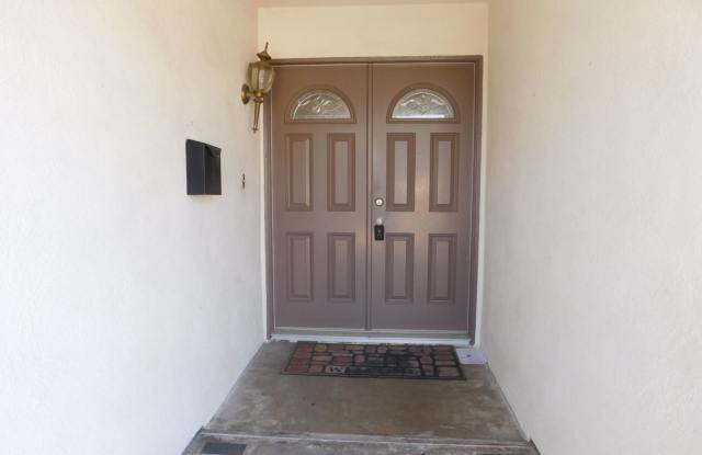 9826 Peacock Circle Gallery 2