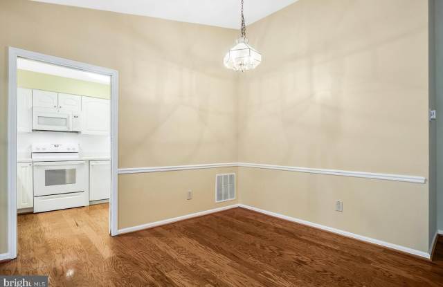 5715 BREWER HOUSE CIRCLE Gallery 3