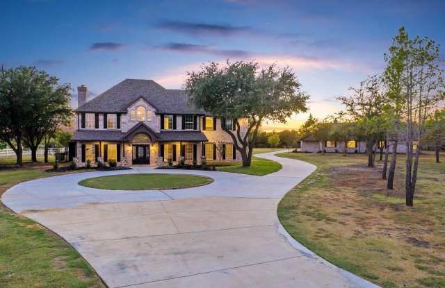 8285 Falcon Court Gallery 3