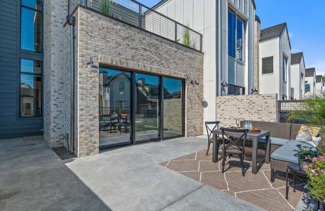 2510 W Iron Coop St - 1 photos photos