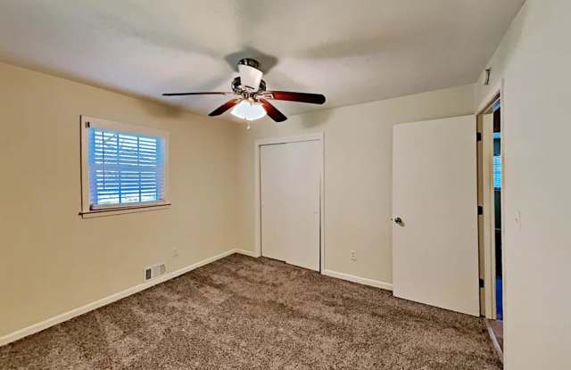 1426 Thunderwood Lane Southwest Gallery 4