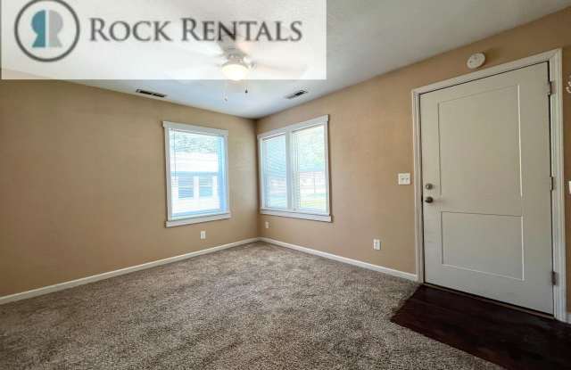 Cute, Nicely Renovated 1 Bed 1 Bath Gallery 4