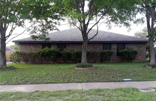4501 Menzer Road - 4501 Menzer Rd, Fort Worth, TX 76103